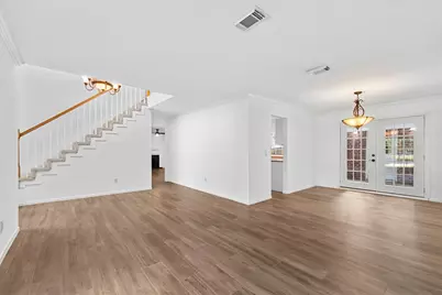 179 Sylvan Forest Drive, The Woodlands, TX 77381 - Photo 12