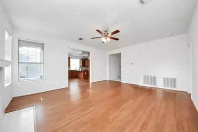 1608 Keystone Drive, Friendswood, TX 77546 - Photo 4