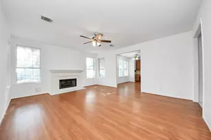 1608 Keystone Dr, Friendswood, TX 77546 - Photo 2