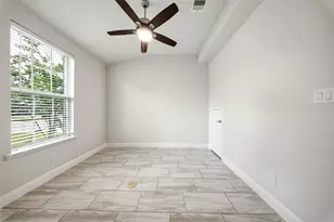 710 Turner Cove Ct, La Porte, TX 77571 - Photo 4