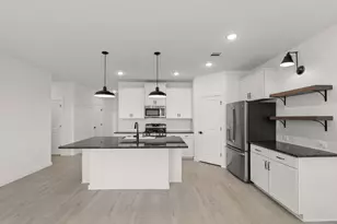 355 W Rose Marie Ln, Montgomery, TX 77356 - Photo 4