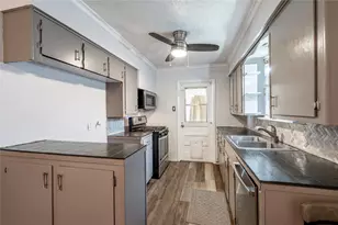 3202 Hays St, Pasadena, TX 77503 - Photo 10