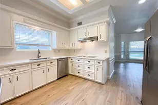 2503 Pleasant Creek Dr, Houston, TX 77345 - Photo 2