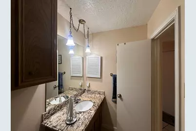 219 Kings Court, Stafford, TX 77477 - Photo 14