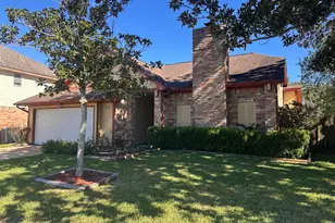219 Kings Ct, Stafford, TX 77477 - Photo 4