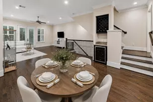 1107 W 24th St, Houston, TX 77008 - Photo 8