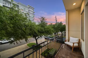 1107 W 24th St, Houston, TX 77008 - Photo 4
