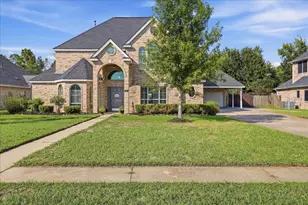 323 Tyler Dr, Lumberton, TX 77657 - Photo 2