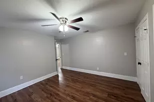 104 Mesquite St, Louise, TX 77455 - Photo 12