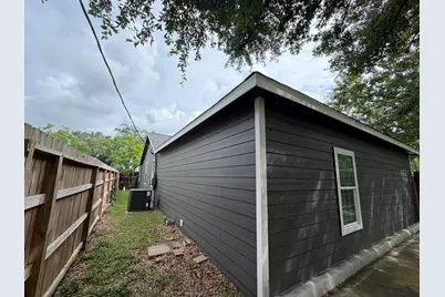 104 Mesquite Street, Louise, TX 77455 - Photo 10