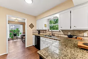 1850 Rollingwood Dr, Huntsville, TX 77340 - Photo 16