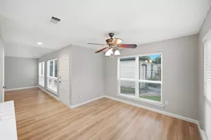 10427 Foxrow Ln, Houston, TX 77064 - Photo 2
