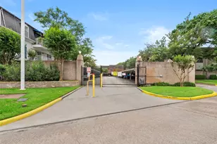 2601 Bellefontaine St, Houston, TX 77025 - Photo 8