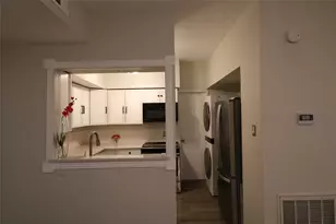 10811 Richmond Ave, Houston, TX 77042 - Photo 2