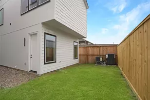 315 Palmer St, Houston, TX 77003 - Photo 46
