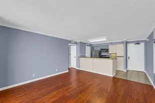 5220 Seawall Blvd, Galveston, TX 77551 - Photo 2