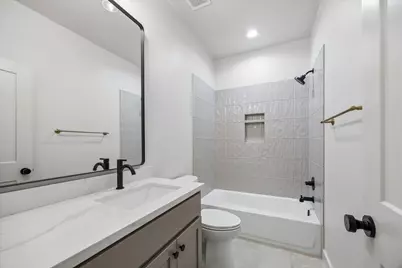 1033 South Masonic Street, Bellville, TX 77418 - Photo 10