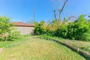 2507 Hillside Ct, Sugar Land, TX 77479 - Photo 16