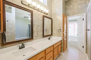 2507 Hillside Ct, Sugar Land, TX 77479 - Photo 38