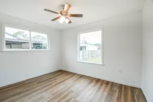 3200 Hoover St, La Marque, TX 77568 - Photo 14