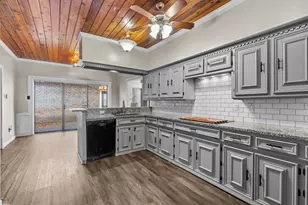 18326 Lake Oaks Dr, Spring, TX 77388 - Photo 2