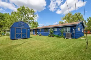 213 Highland Dr, Hitchcock, TX 77563 - Photo 16