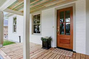 138 Lakeview Dr, Sugar Land, TX 77498 - Photo 2