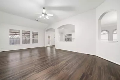 2010 Lincoln Crest Way, Sugar Land, TX 77498 - Photo 10