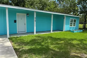 619 Ave B, La Marque, TX 77568 - Photo 1