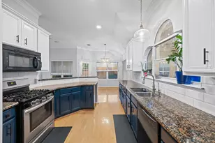 11014 Creekline Glen Ct, Cypress, TX 77429 - Photo 10