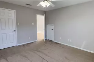 8530 E Highlands Crossing, Highlands, TX 77562 - Photo 18