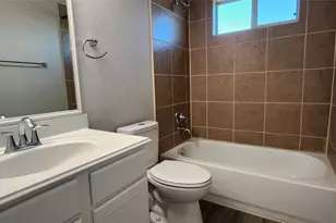 8530 E Highlands Crossing, Highlands, TX 77562 - Photo 22