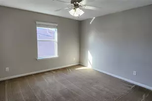 8530 E Highlands Crossing, Highlands, TX 77562 - Photo 14