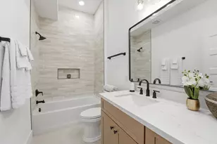 2010 Rosenberg St, Galveston, TX 77550 - Photo 10