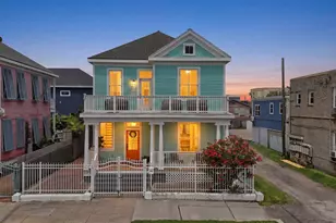 2010 Rosenberg St, Galveston, TX 77550 - Photo 26