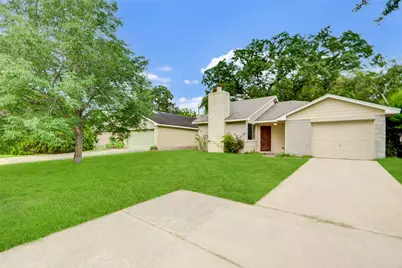 13106 Townwood Drive, Houston, TX 77045 - Photo 2