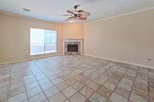 2810 White Oak Ln, Pearland, TX 77584 - Photo 16