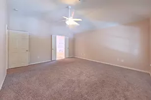 2810 White Oak Ln, Pearland, TX 77584 - Photo 20