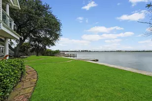 18 S Shore Dr, Galveston, TX 77551 - Photo 2