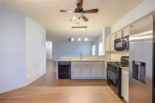 19022 Ayston Dr, Tomball, TX 77375 - Photo 12