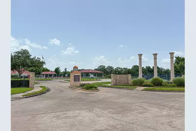 2106 Lakeshore Forest Court, Missouri City, TX 77459 - Photo 34