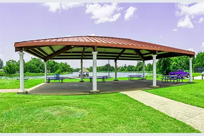 2106 Lakeshore Forest Court, Missouri City, TX 77459 - Photo 30