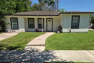 7427 Arnim St, Houston, TX 77087 - Photo 1