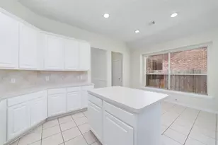 10603 White Bridge Ln, Sugar Land, TX 77498 - Photo 12