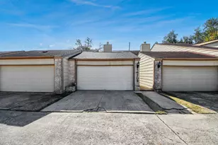 14209 Briarsage Ct, Houston, TX 77077 - Photo 42