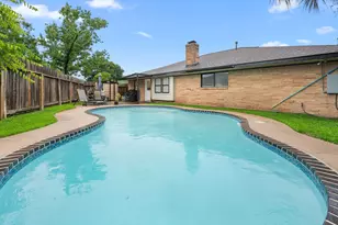 8215 Braes River Dr, Houston, TX 77074 - Photo 24