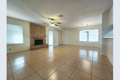 2 Redberry Court, The Woodlands, TX 77381 - Photo 10