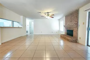 2 Redberry Ct, The Woodlands, TX 77381 - Photo 6