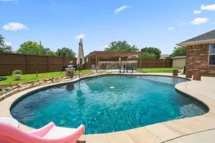 418 Sun River Ln, Dickinson, TX 77539 - Photo 2