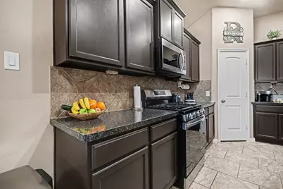 15611 Granite Mountain Trail, Houston, TX 77049 - Photo 10